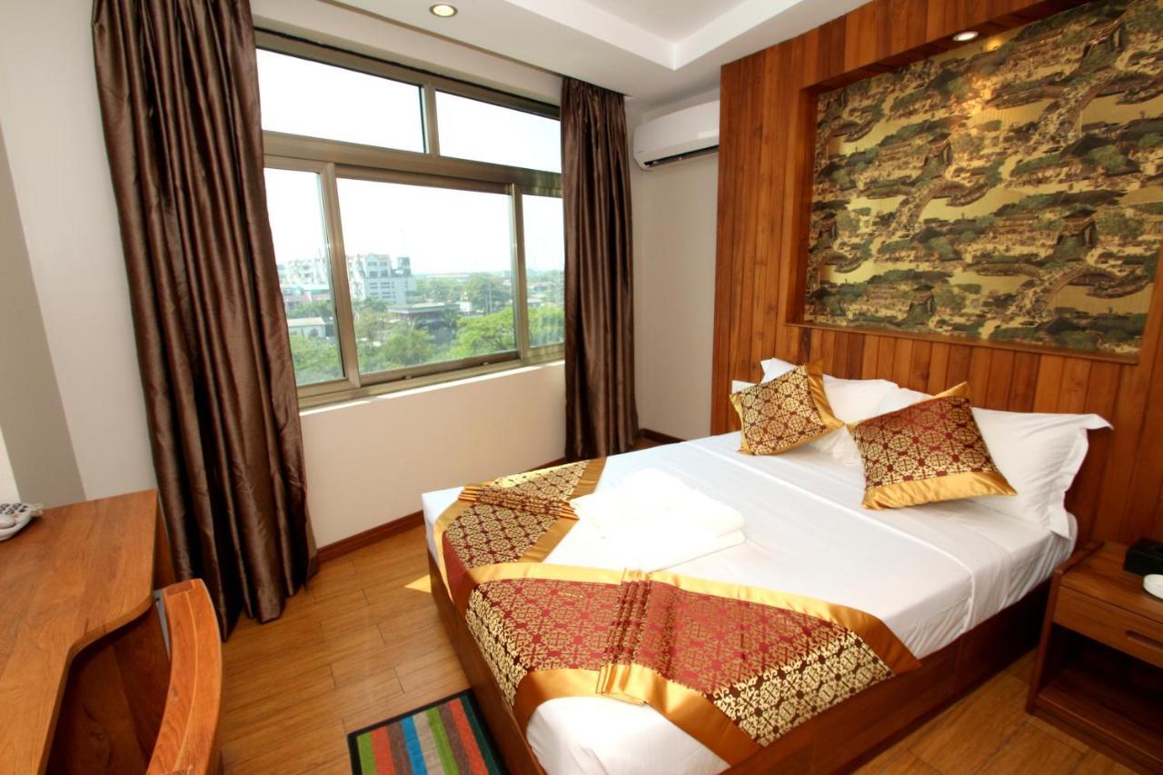 Gemsy Hotel Yangon Bagian luar foto