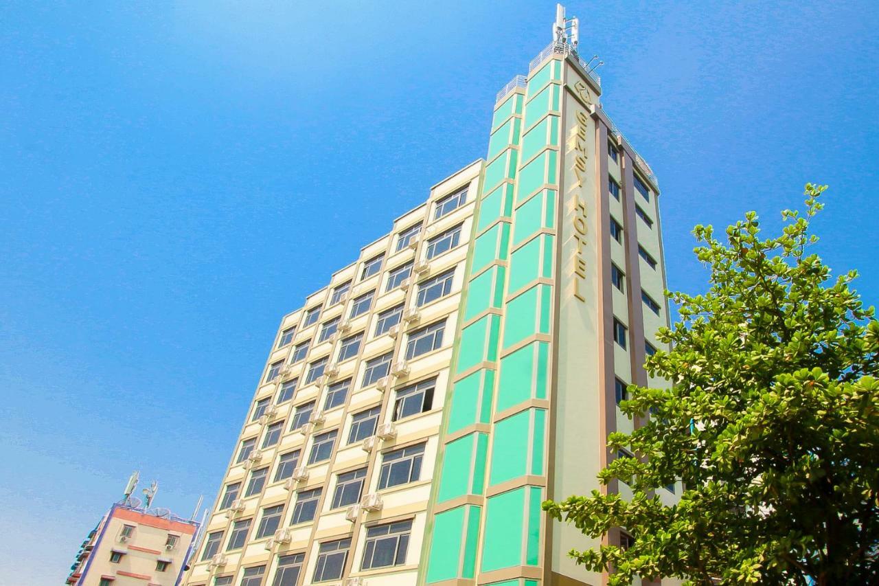 Gemsy Hotel Yangon Bagian luar foto